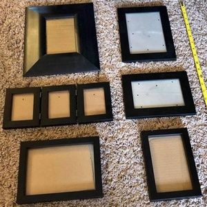 SET OF PICTURE FRAMES